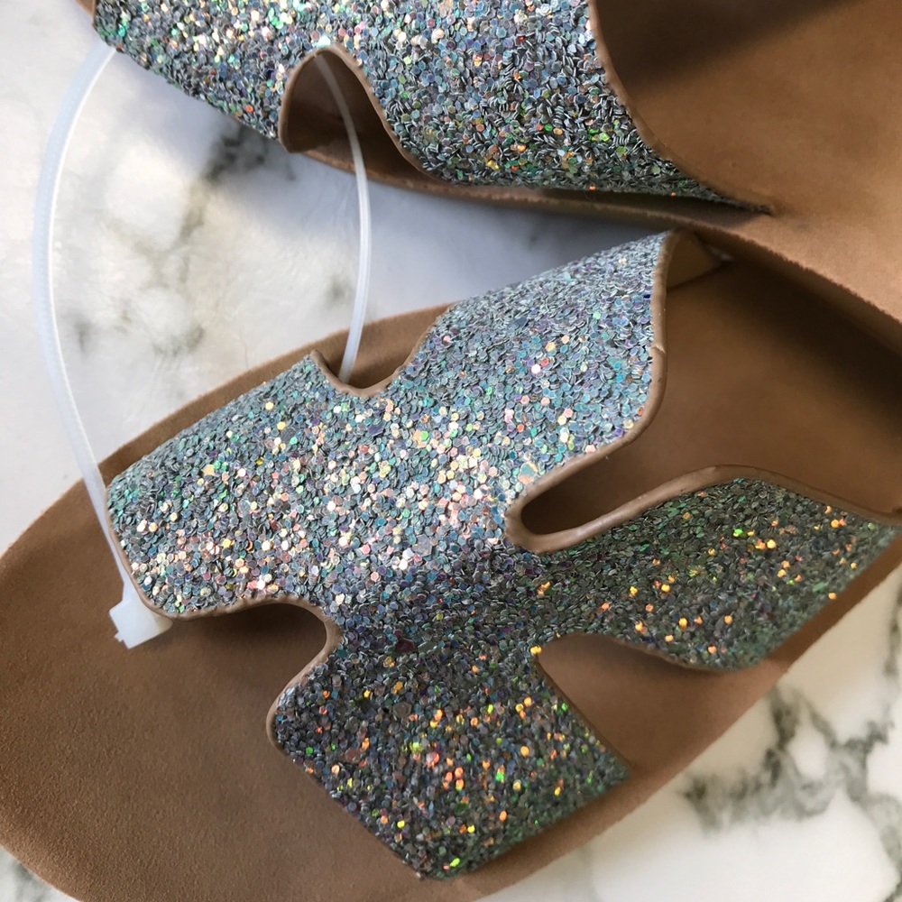 ‼️ Blue Sparkle H Inspired Fashion Sandals - Picture 4 of 7